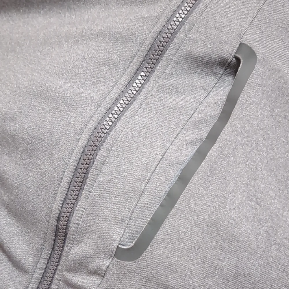 Lululemon Long Sleeve Zipper Running Jacket - Picture 5 of 7